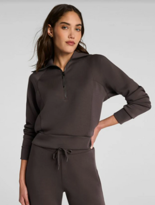 AirEssentials Half Zip