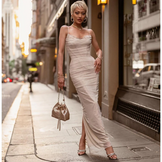 Sylvia Mesh Pouch Gold