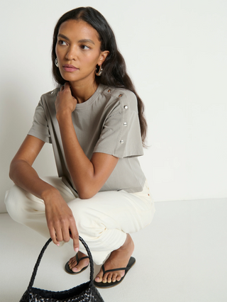 Ada Button Tee Cement