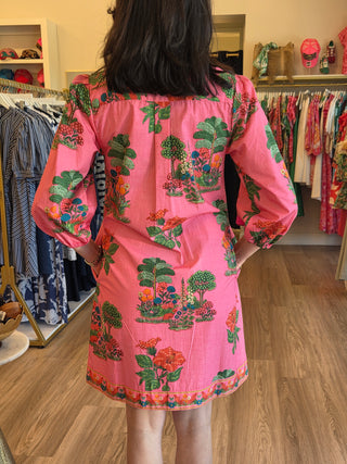Ava Pink Isles